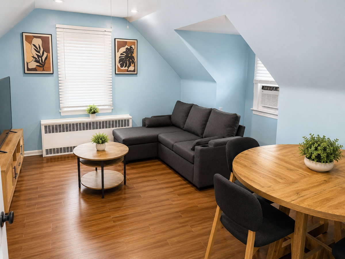 Peaceful, Furnished, Centrally Located, 2nd-Floor Apartment Near NYC - Photo 8