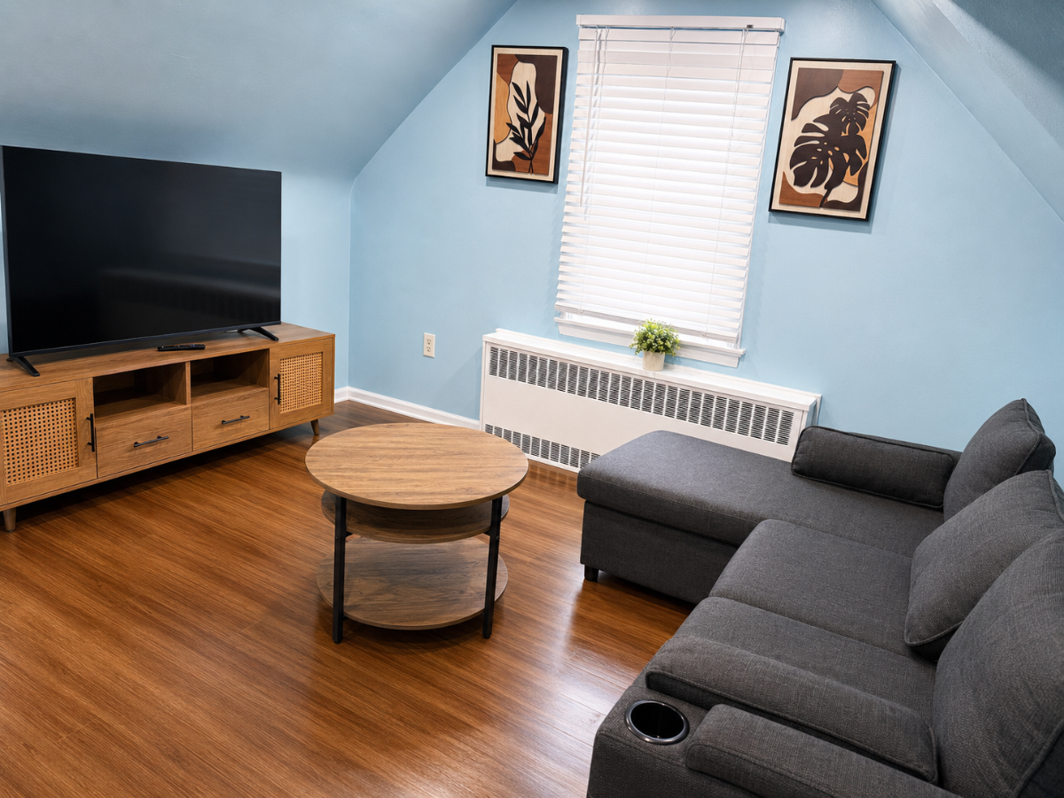 Peaceful, Furnished, Centrally Located, 2nd-Floor Apartment Near NYC - Photo 9