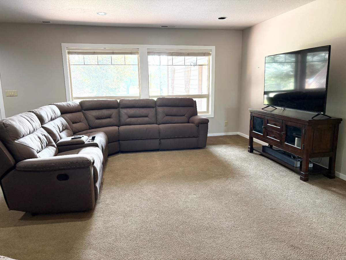Peaceful Private Retreat- Spacious 2 BR Apartment - Photo 6
