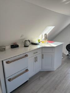 Bright, Renovated Living with Thoughtful Modern Features - Photo 6