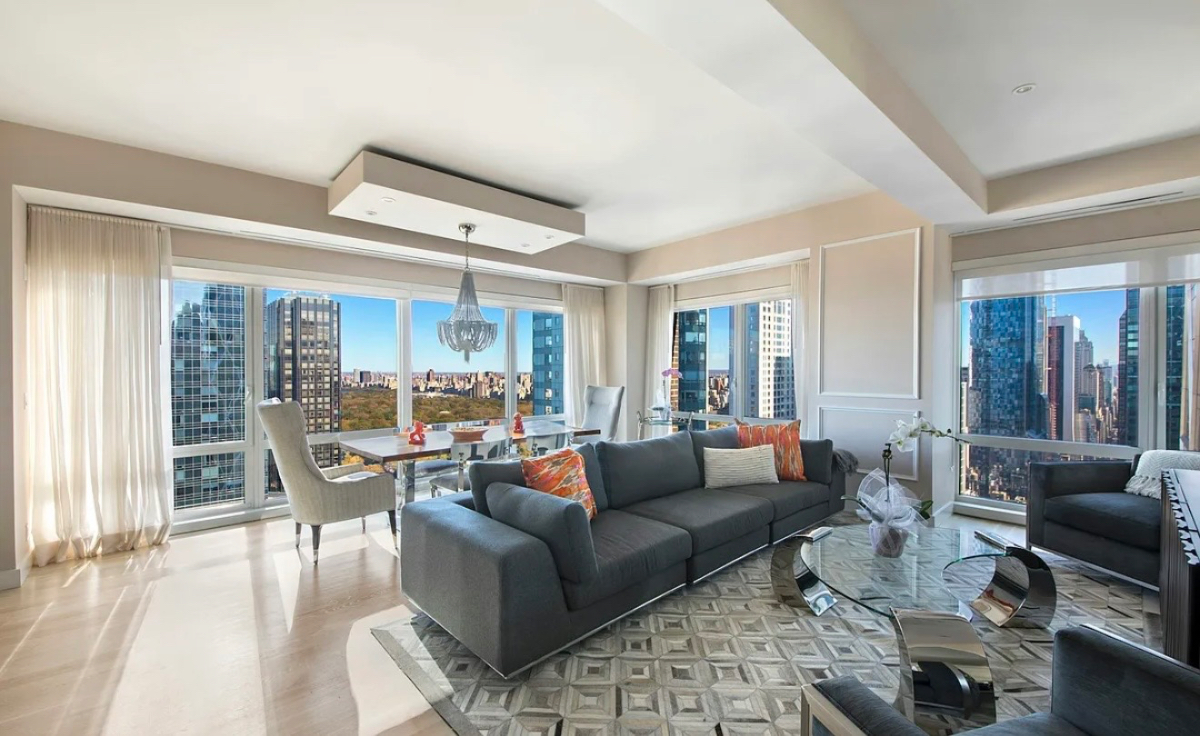 Private Bedroom/bathroom overlooking Central Park - Photo 2