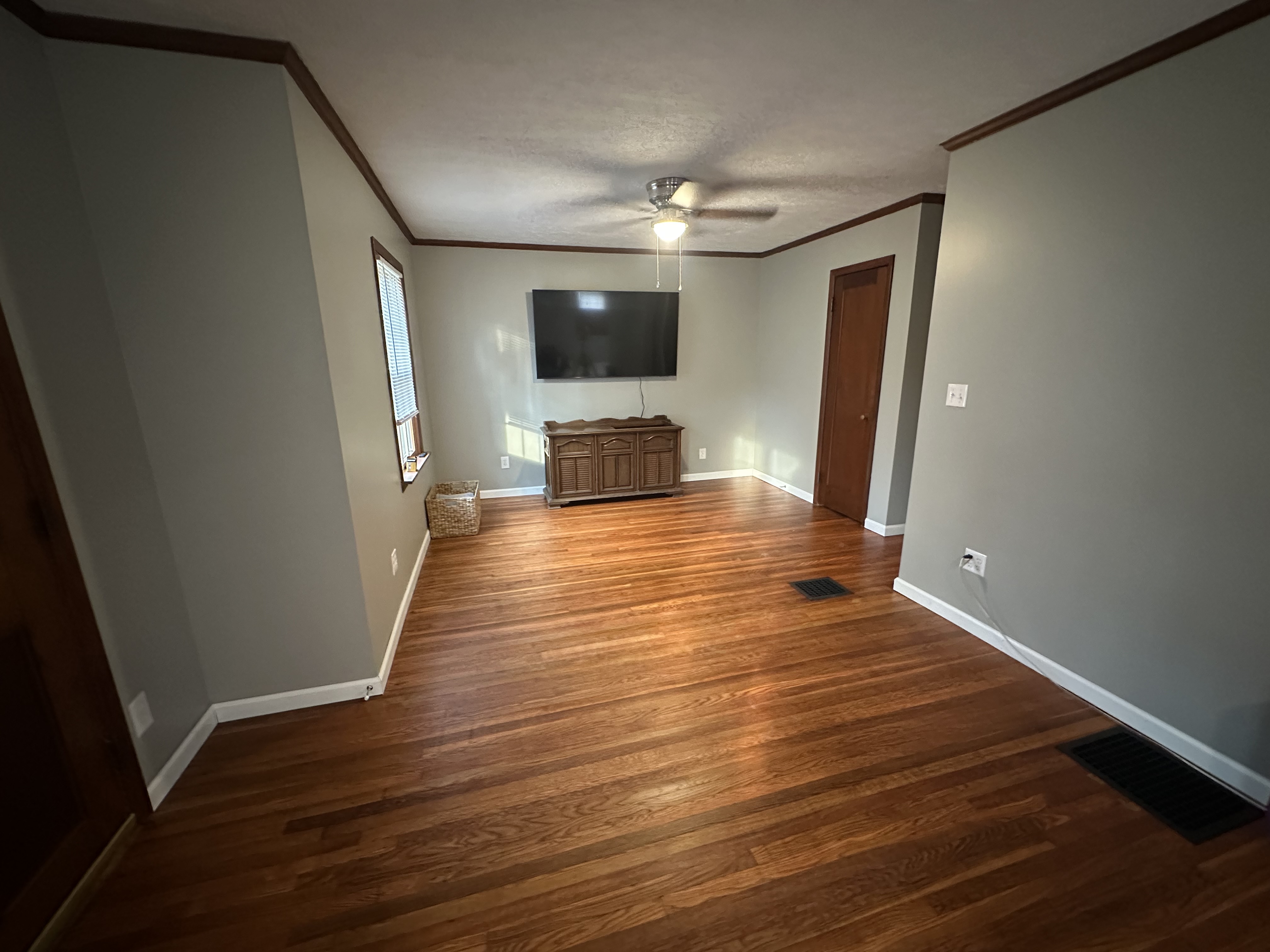 3 bedroom 1 bath newly remodeled home - Photo 4