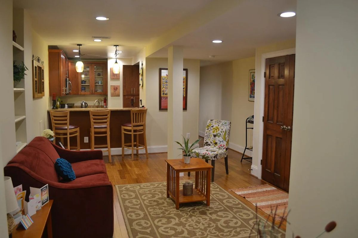 Modern two-bedroom 1 bath Apartment - Photo 3