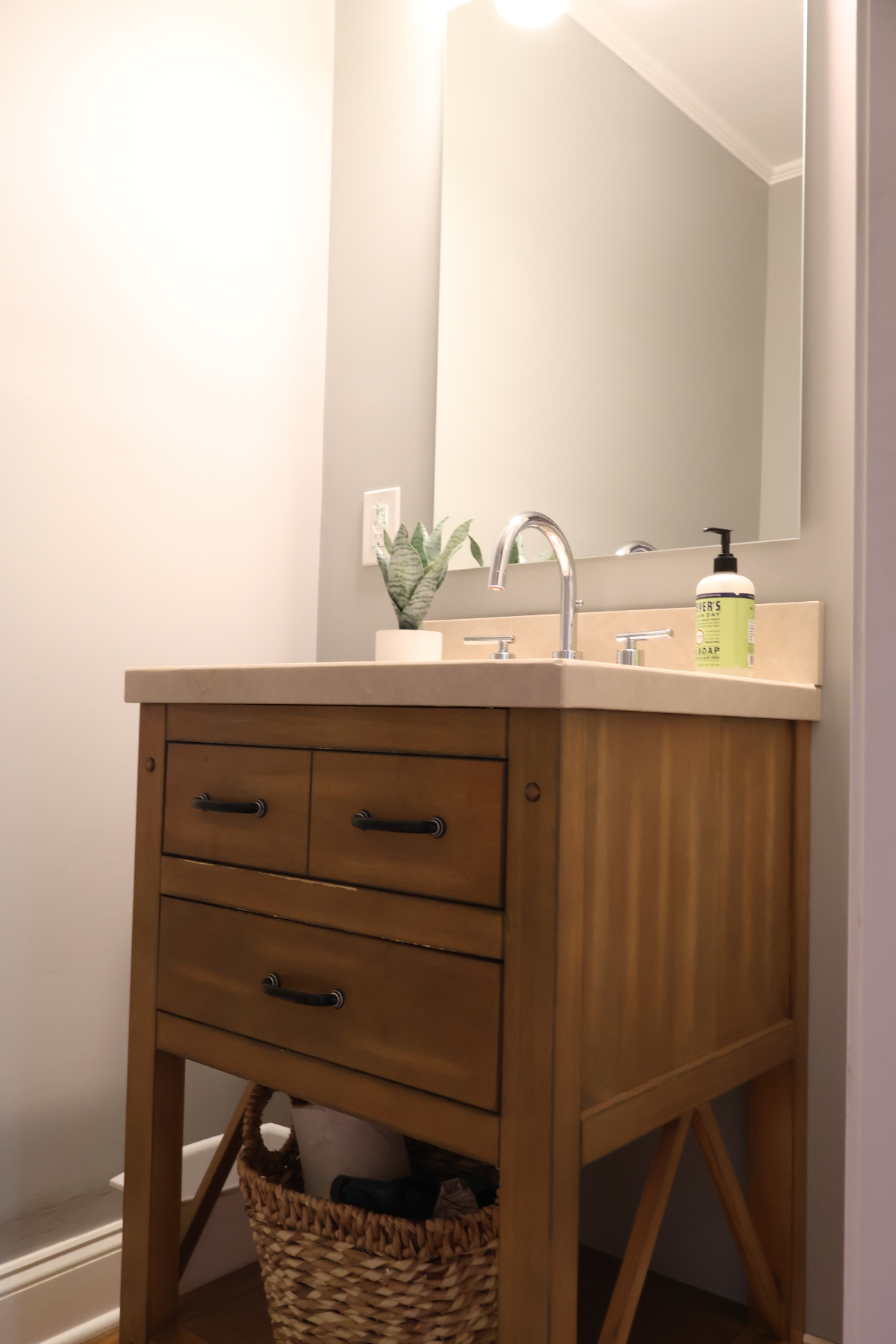 3 Bedroom in the Heart of the Art's District - Photo 11