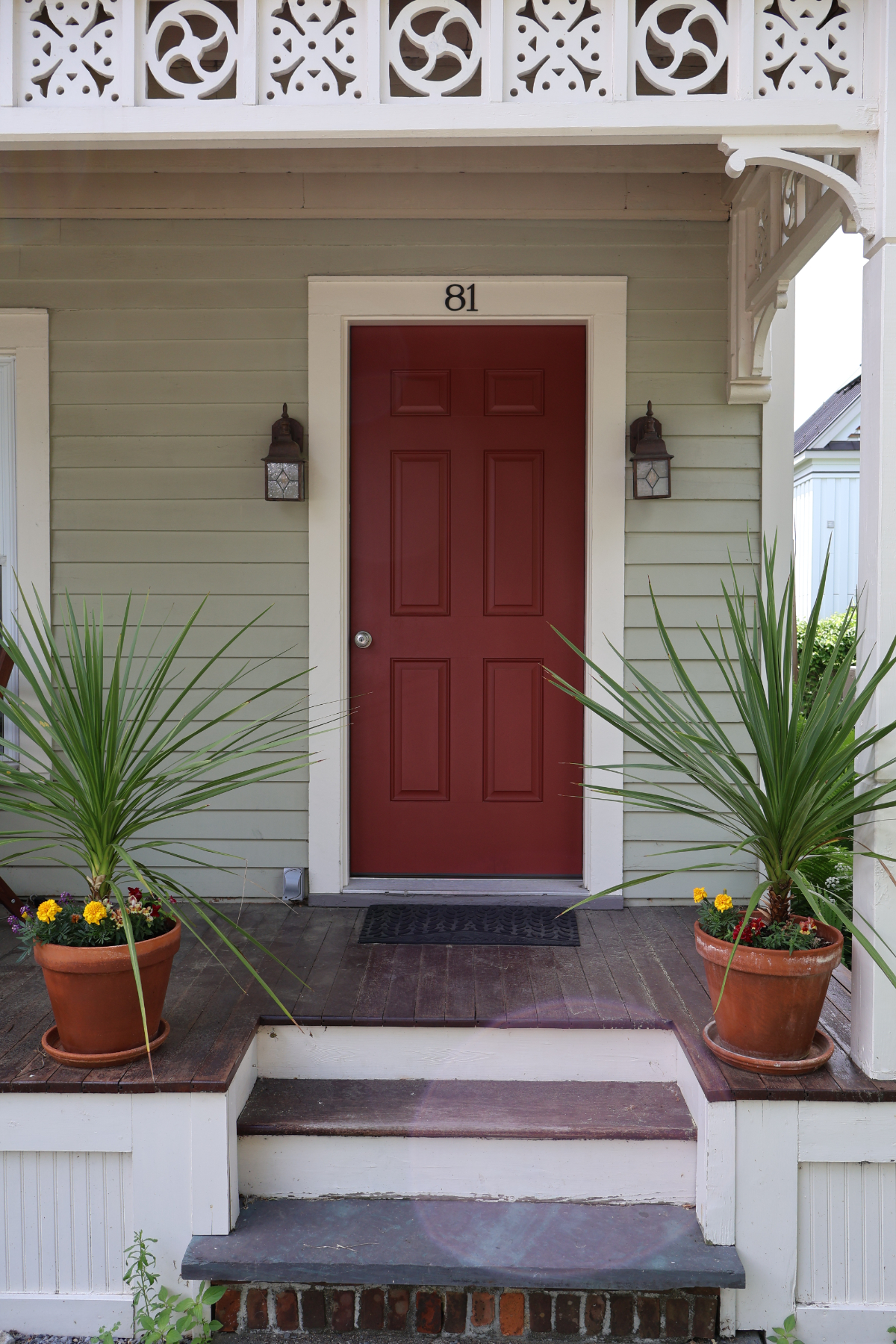 3 Bedroom in the Heart of the Art's District - Photo 12