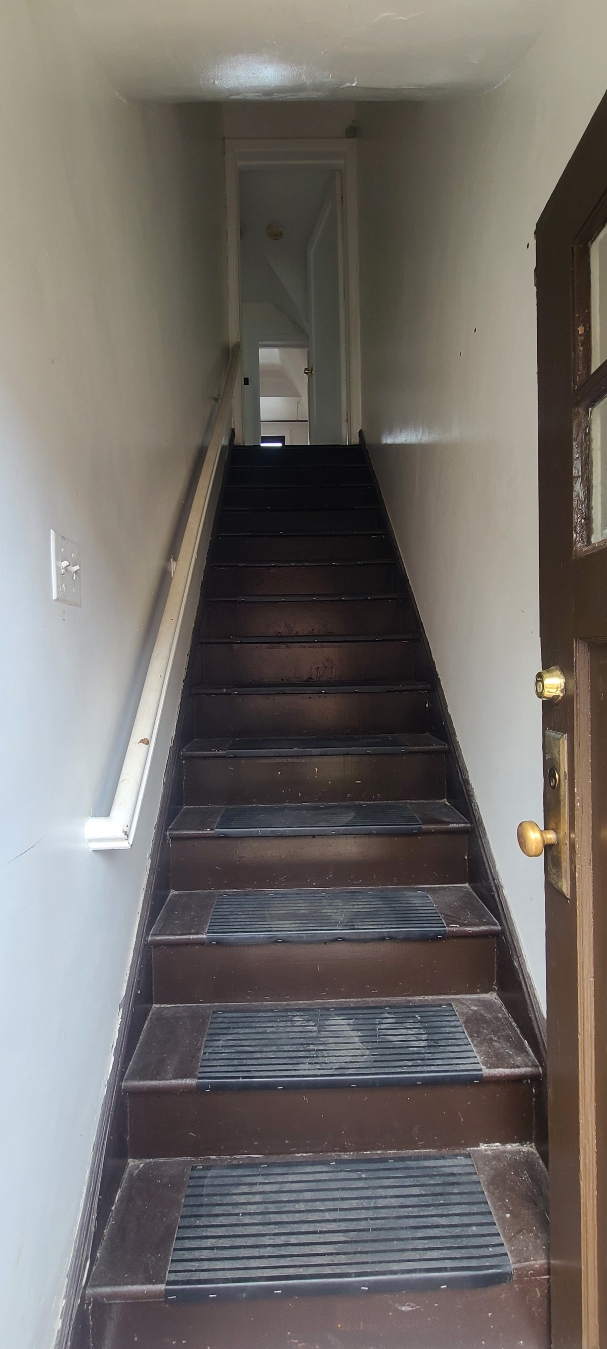 Bright 2 Bedroom In Briarwood With Rooftop Deck And 5 Minutes To Subway - Photo 11