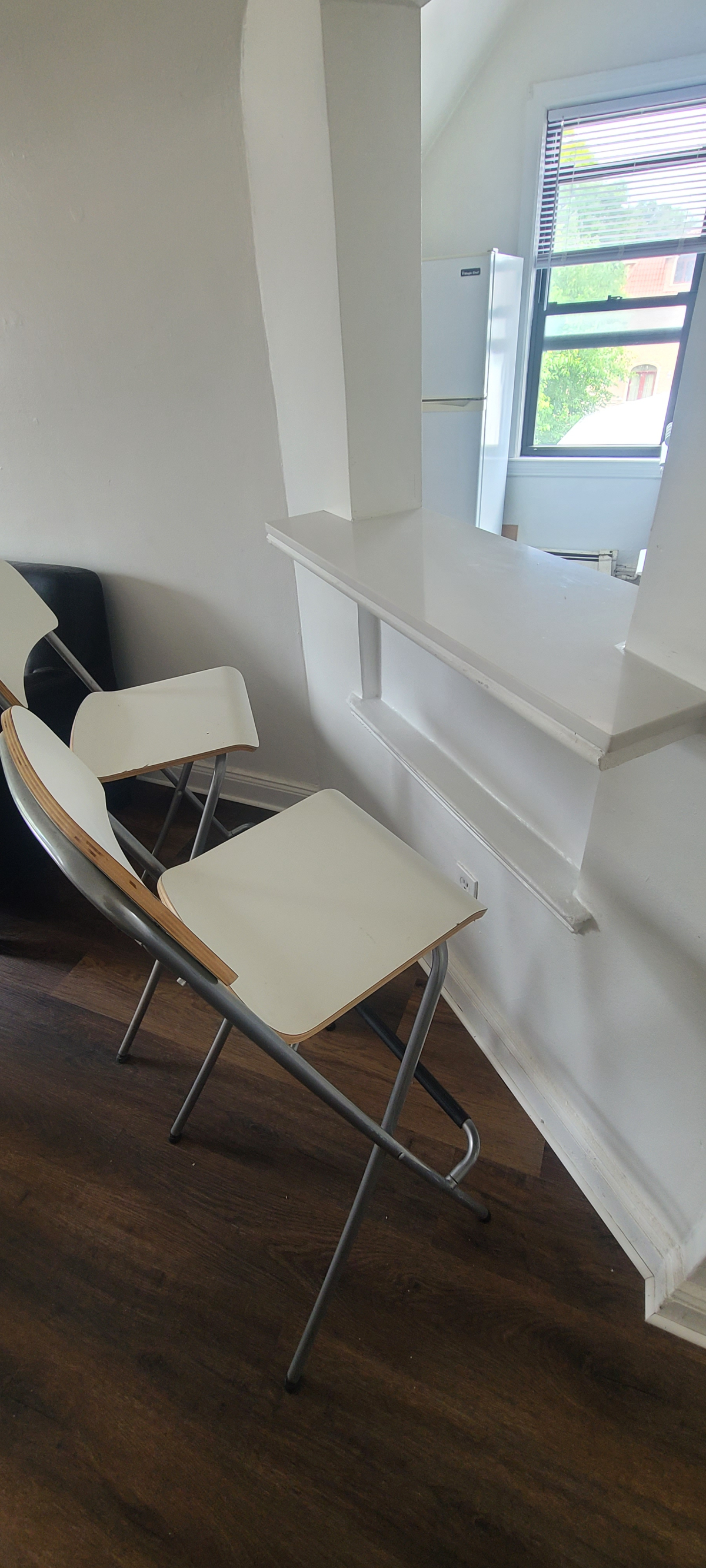 Bright 2 Bedroom In Briarwood With Rooftop Deck And 5 Minutes To Subway - Photo 4