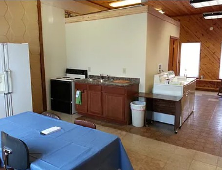 Large Two Story furnished Apartment - Photo 5
