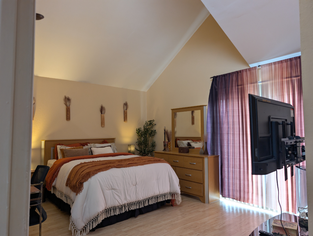 Comfort Meets Convenience in the Heart of the Valley - Photo 4