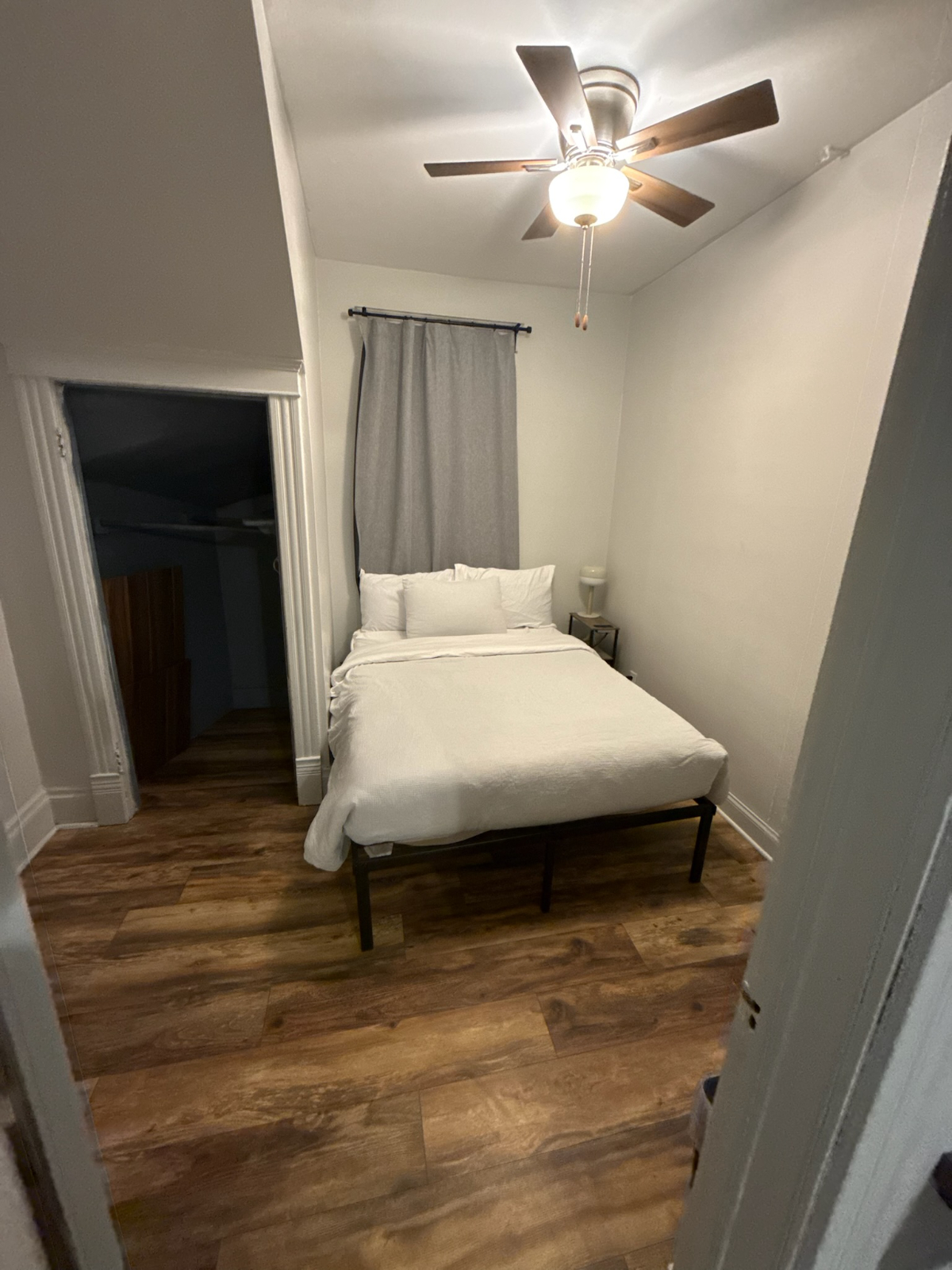 Cozey 3 bedroom Retreat - near airport and downtown - Photo 8