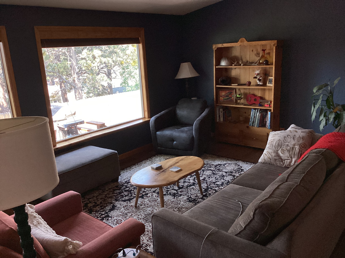 3-Bedroom House in the trees with no through traffic - Photo 1
