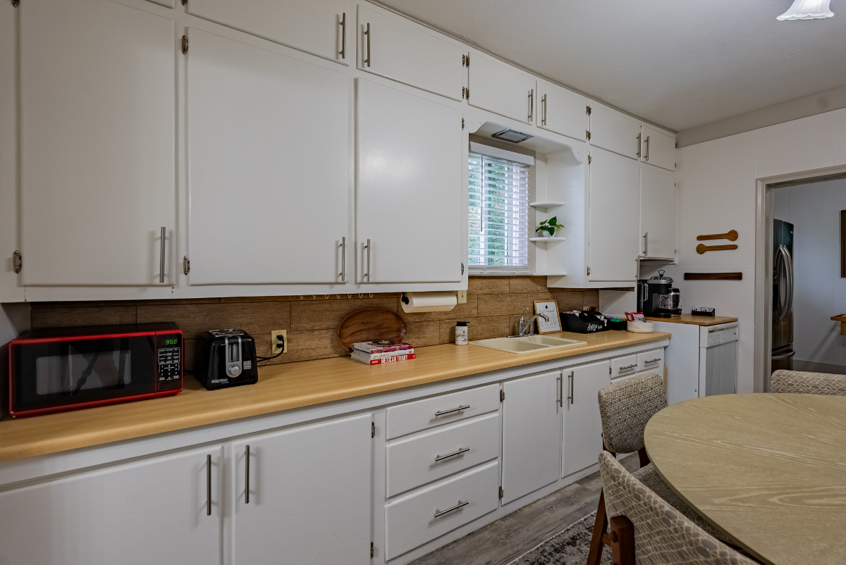 Almy Modern Retreat - Photo 7