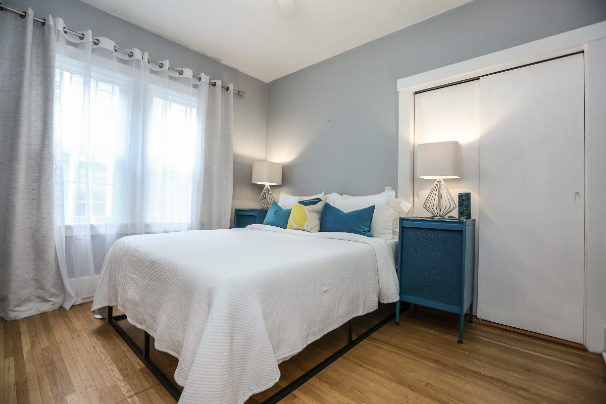 Newly Remodeled Mid-Century Modern | 3BR | Fully Furnished - Photo 4