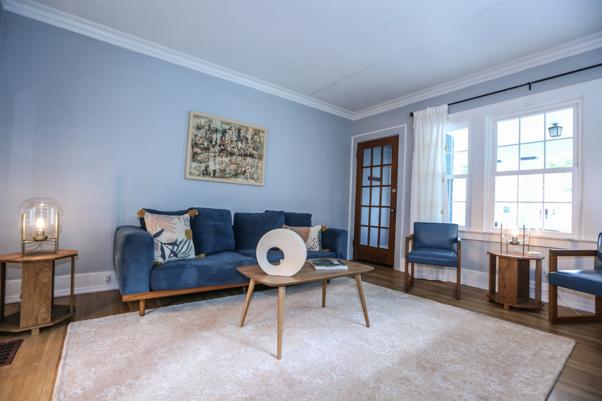 Newly Remodeled Mid-Century Modern | 3BR | Fully Furnished - Photo 11