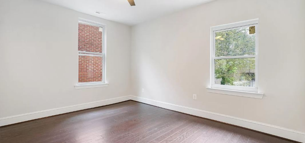 Furnished Victorian Rowhome with Antique Marble Mantels - Super Convenient Location! - Photo 9
