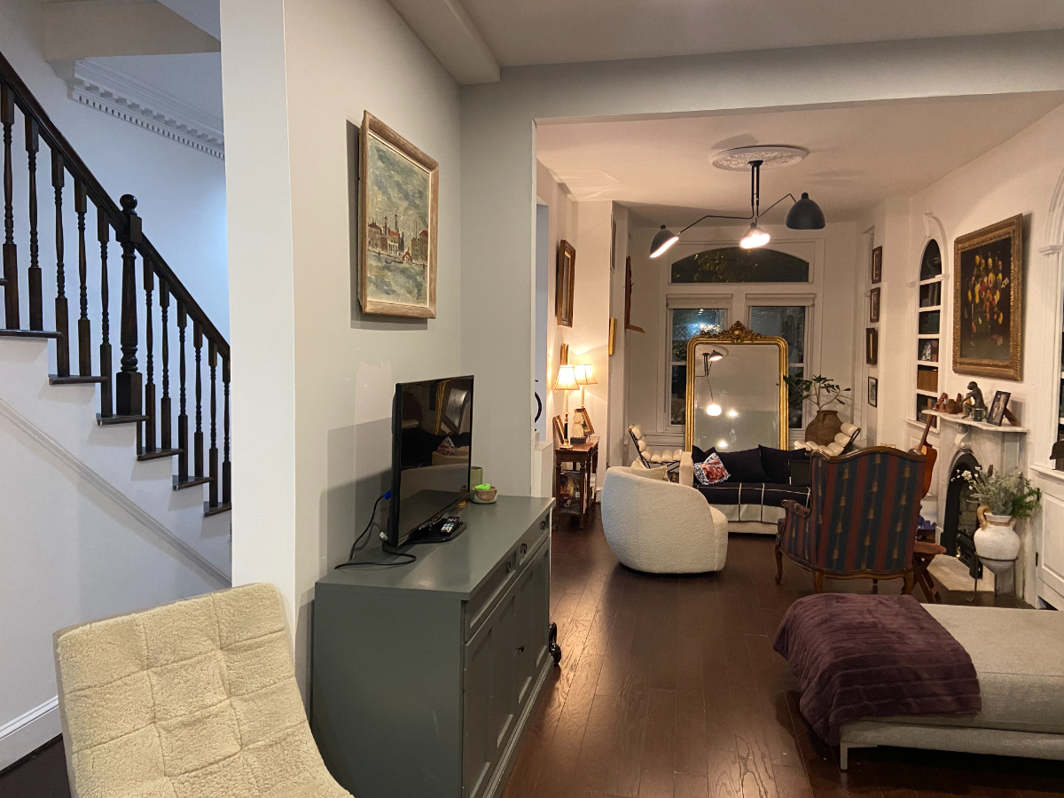 Furnished Victorian Rowhome with Antique Marble Mantels - Super Convenient Location! - Photo 4