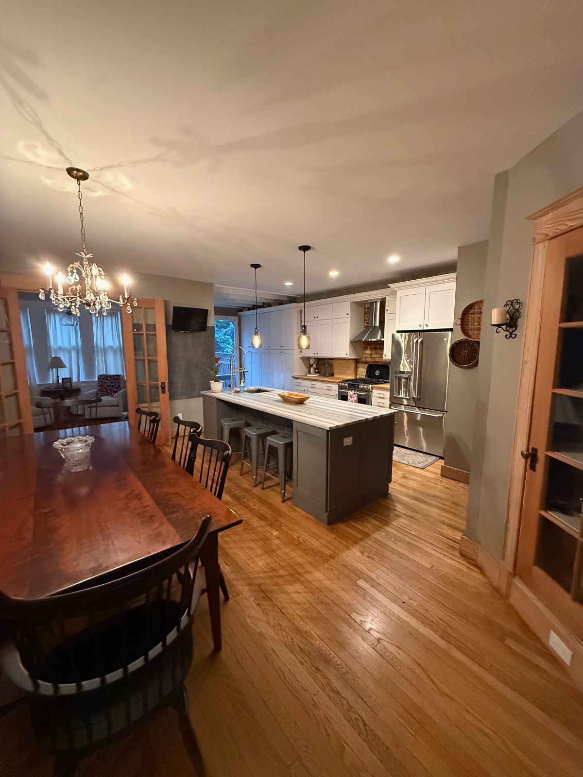 Gorgeous Three-Bedroom Two-Story Home in Cleveland Park - Photo 5