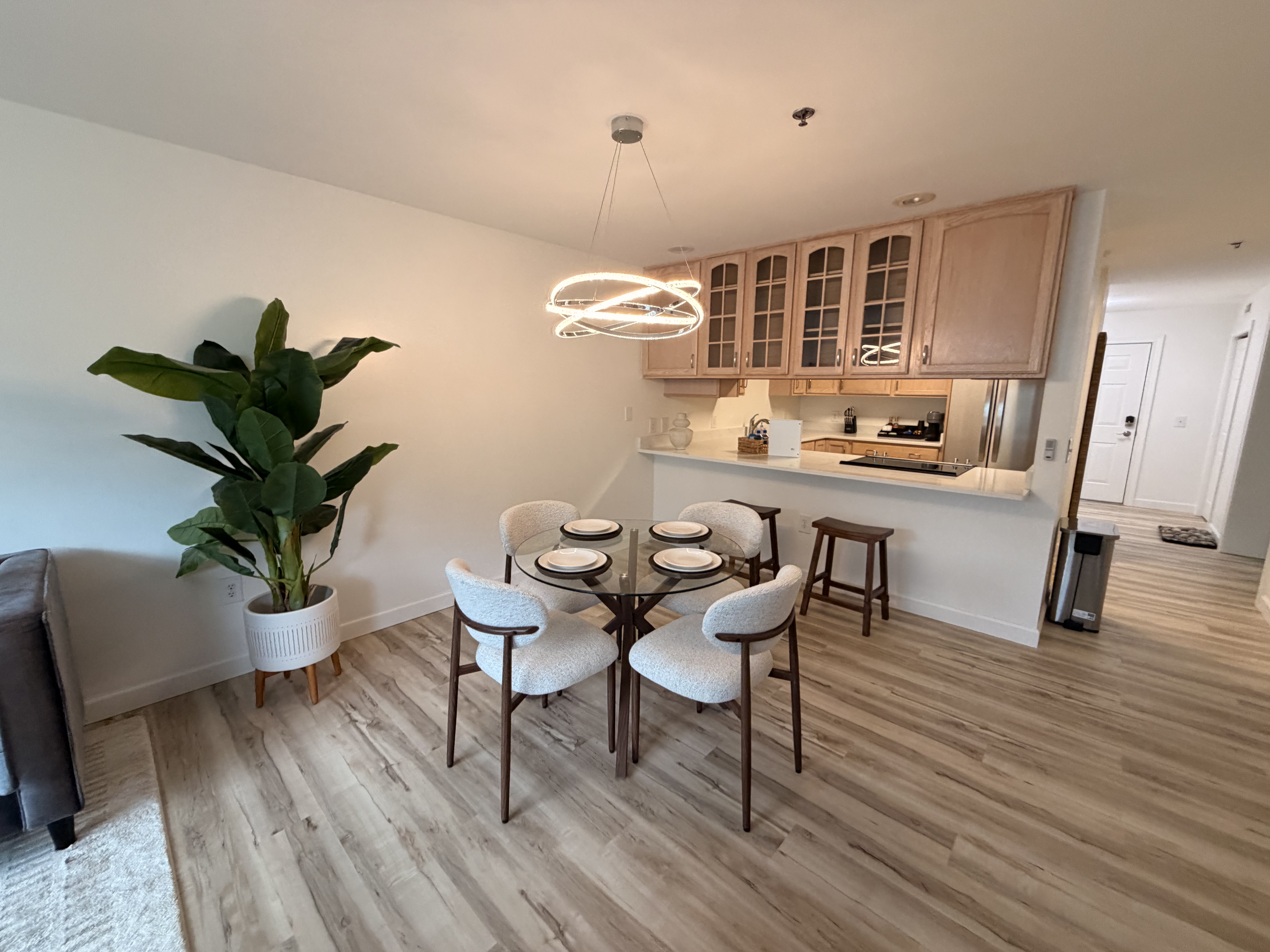Executive Living Fully Equipped 2BR Condo  Next to WVU Medicine/Mon/WVU/Stadium - Photo 3