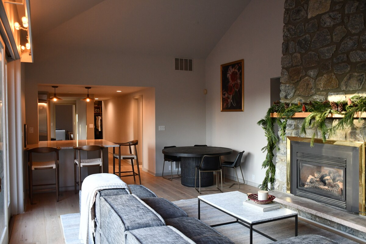 Quaker Hill Hideway - Luxury Furnished 3BR on 7 Private Acres with Pool - Photo 9