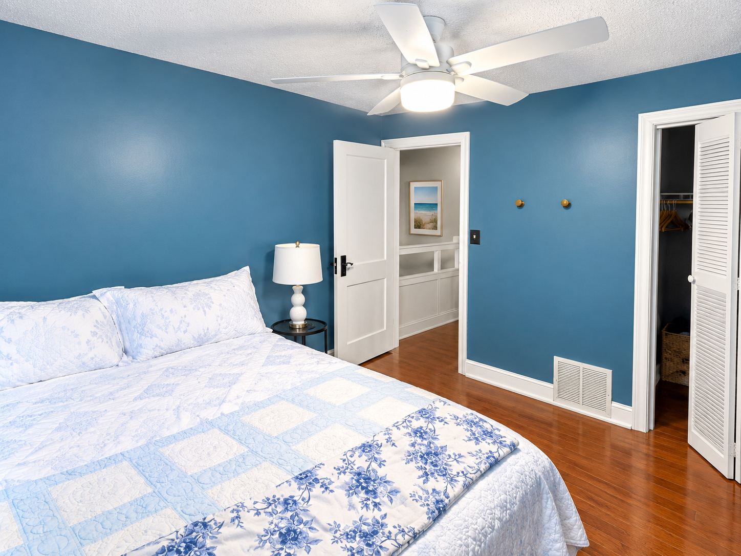 The Discerning Female Traveler's Suite | Private Suite, Bedroom, Office & Bath | North KC - Photo 7