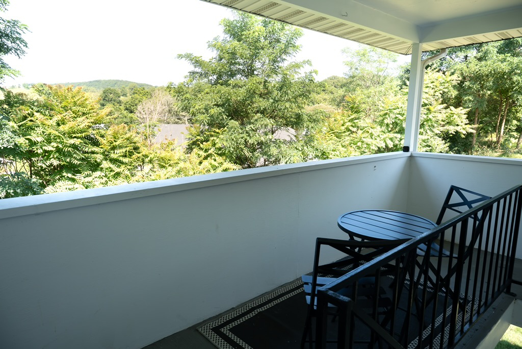 Furnished Hudson Valley Escape - Photo 8