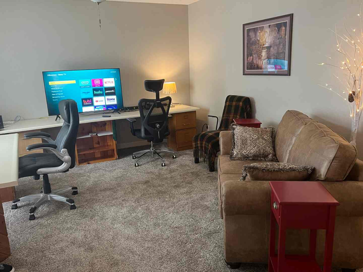 Sir Happys Place - Photo 8
