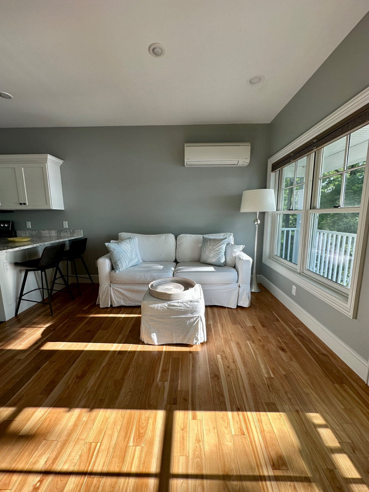 Morning Bliss | Boutique Lakefront Retreat | Seasonal Rental (Oct-May) - Photo 4