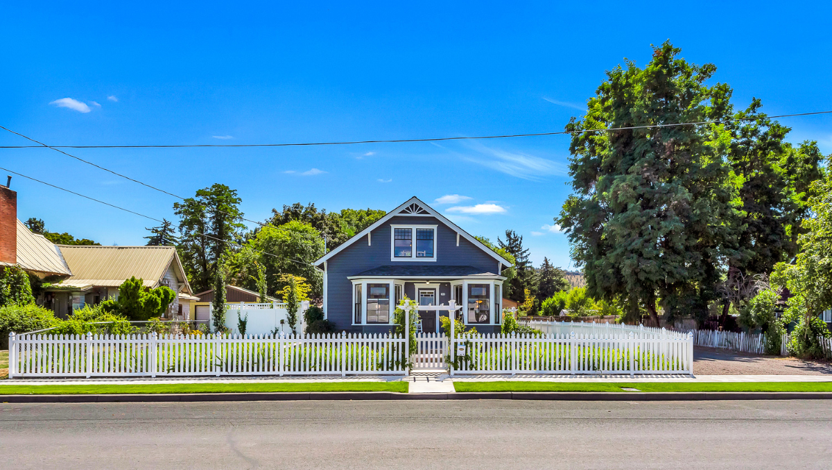 LaFollette House by Stahancyk House - Photo 2