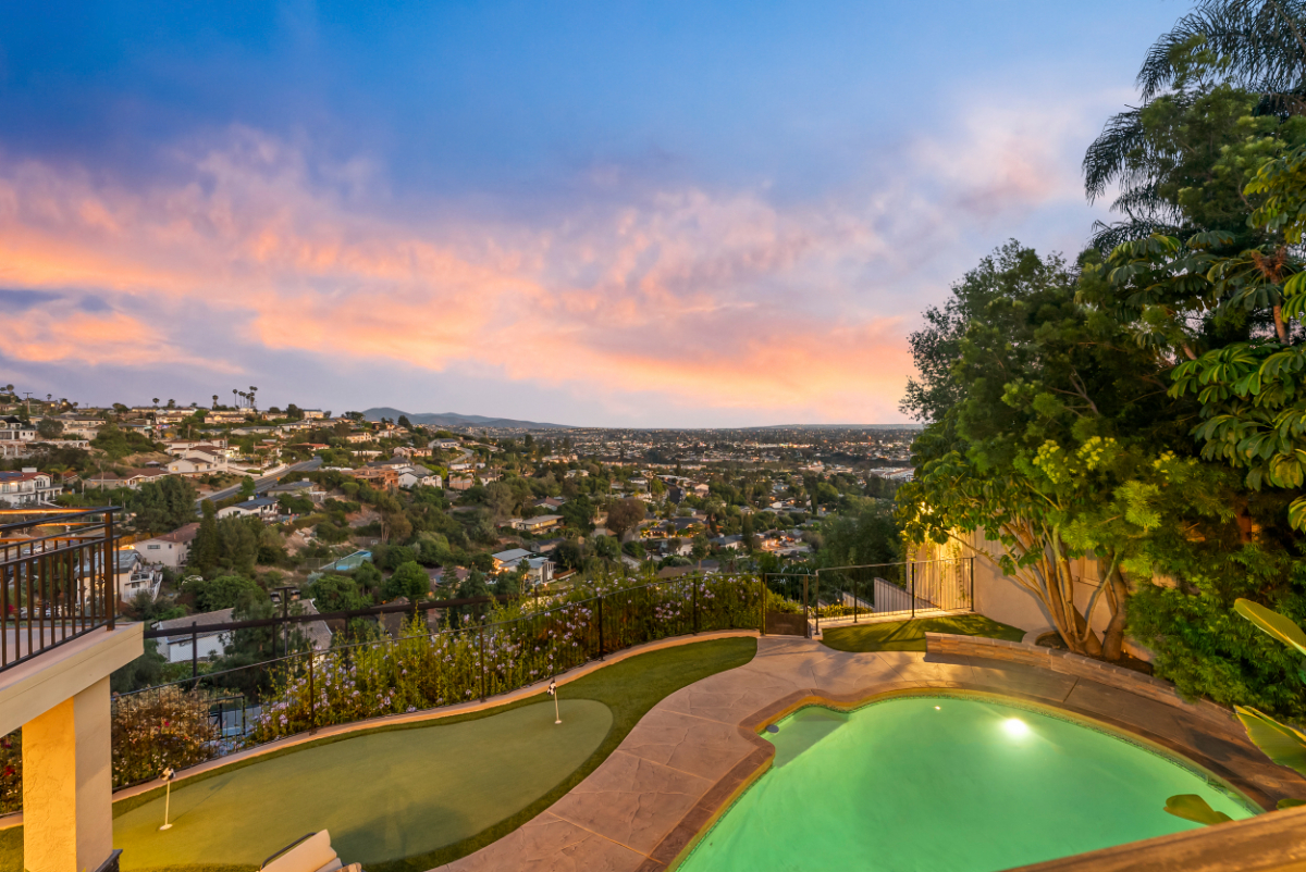 Luxury 5 Bedroom Retreat | Pickleball | Pool - Photo 3