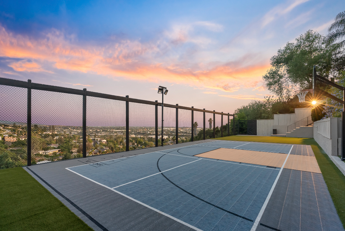 Luxury 5 Bedroom Retreat | Pickleball | Pool - Photo 2