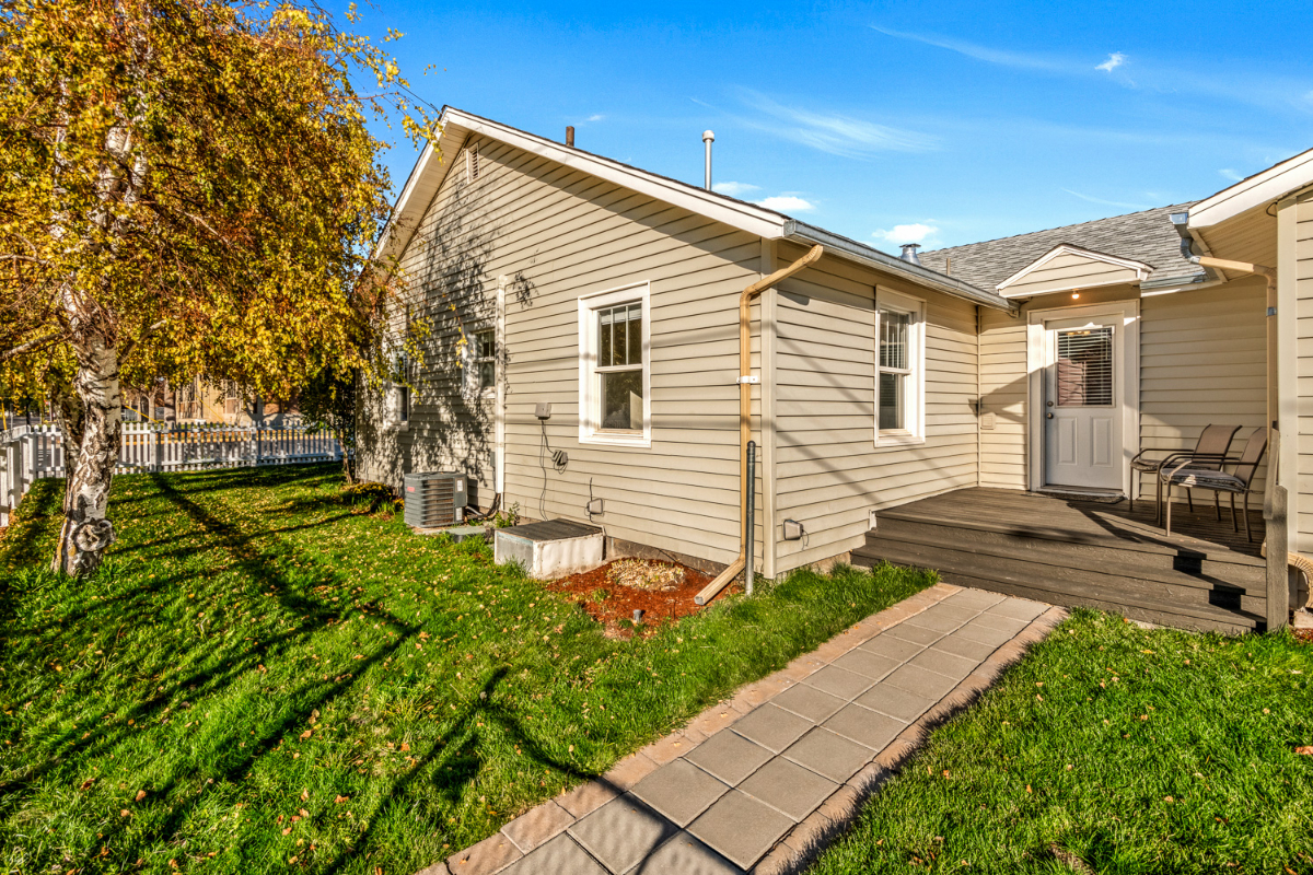 John Noble House by Stahancyk House - Photo 3