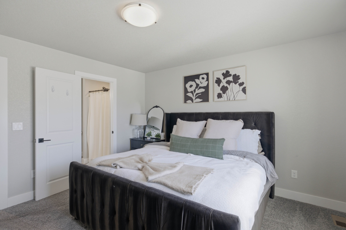 New Construction 3BR/2BA West Casper / Mills WY - Fully Furnished, Turnkey for Traveling Professiona - Photo 12