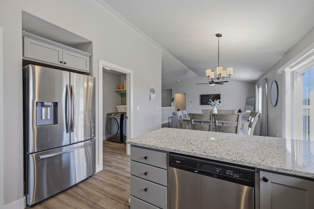 New Construction 3BR/2BA West Casper / Mills WY - Fully Furnished, Turnkey for Traveling Professiona - Photo 6