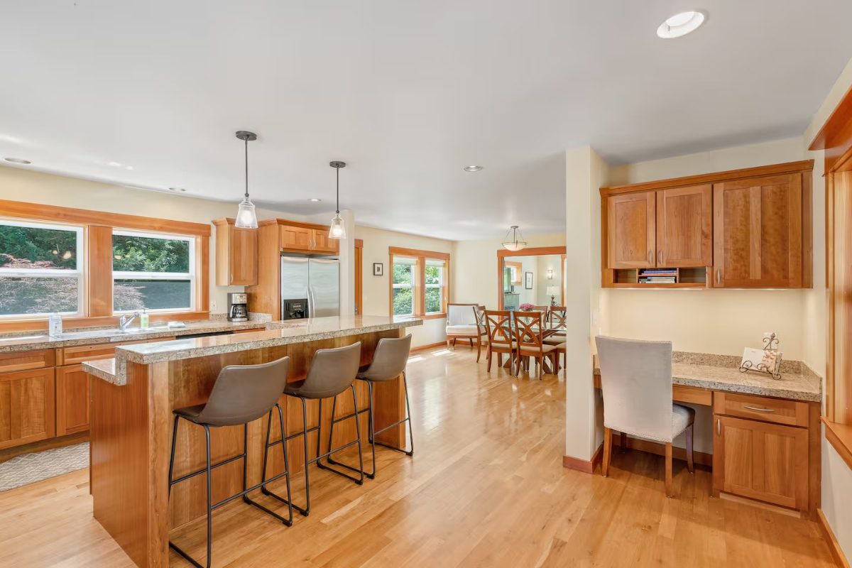 Pacific Northwest Retreat - Photo 2