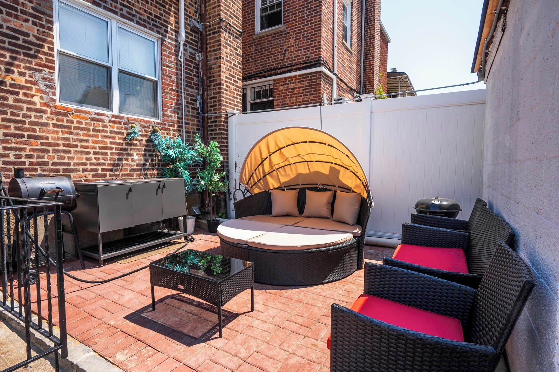 New! Stylish! Comfortable! Main St! Free Parking! (A21) - Photo 7