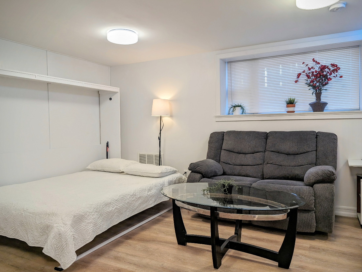 New! Stylish! Comfortable! Main St! Free Parking! (A21) - Photo 7
