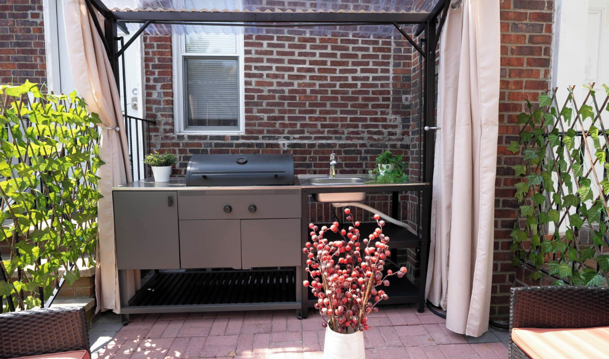 New! Stylish! Comfortable! Main St! Free Parking! (A21) - Photo 11
