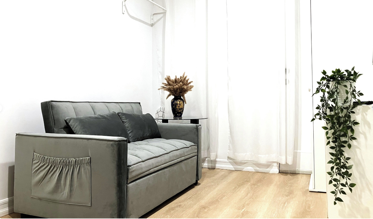 New! Stylish! Comfortable! Main St! Free Parking! (A21) - Photo 2