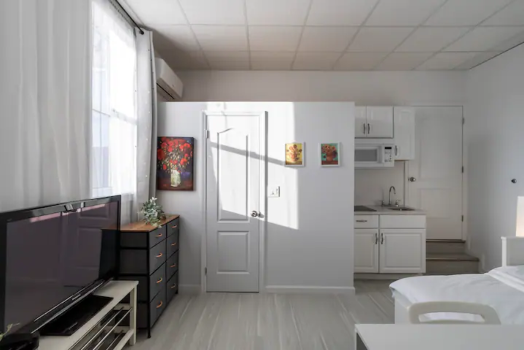 New! Stylish! Comfortable! Main St! Free Parking! (A21) - Photo 7