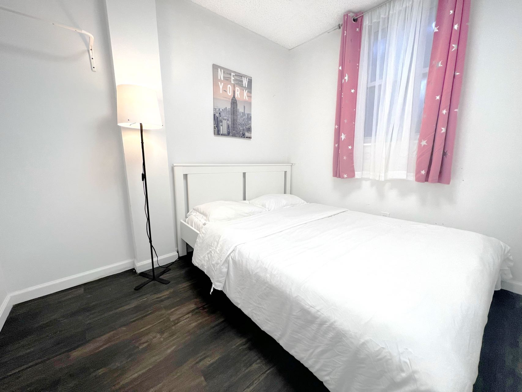 New! Stylish! Comfortable! Main St! Free Parking! (A21) - Photo 4