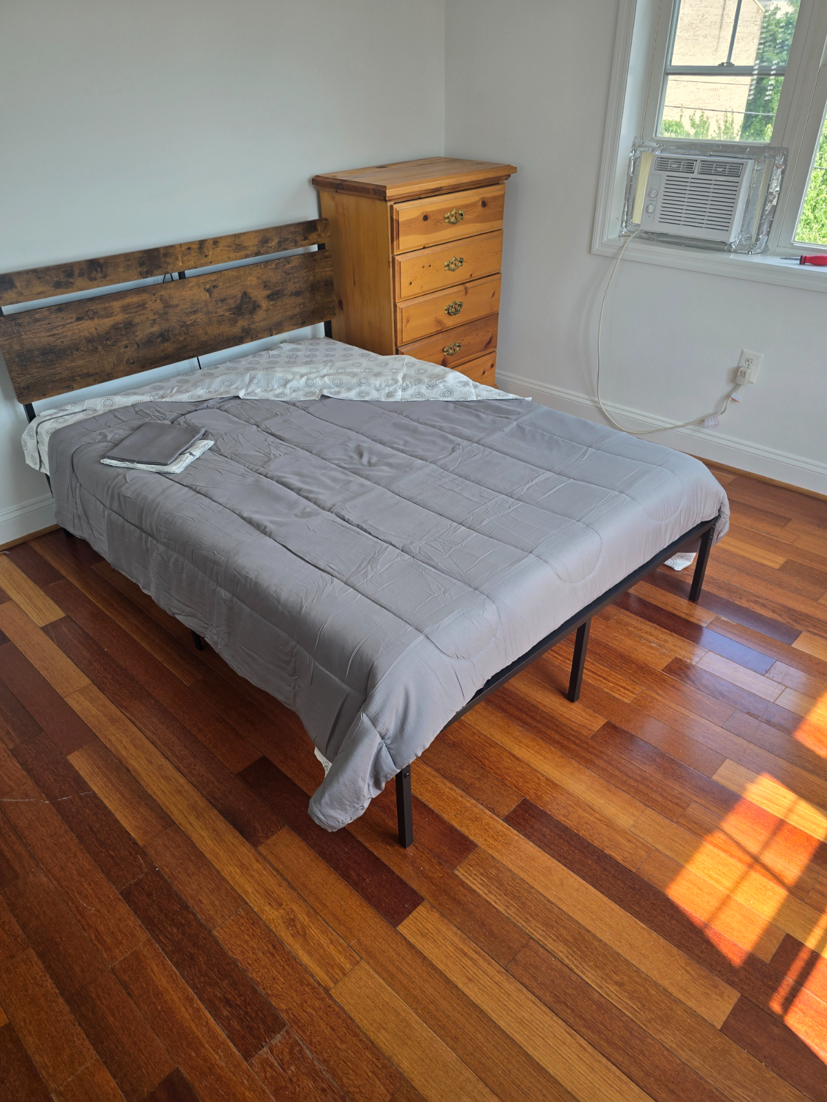 Modern Gated ROOM for RENT 2-Bedroom Condo in a Revitalized Neighborhood - Photo 2