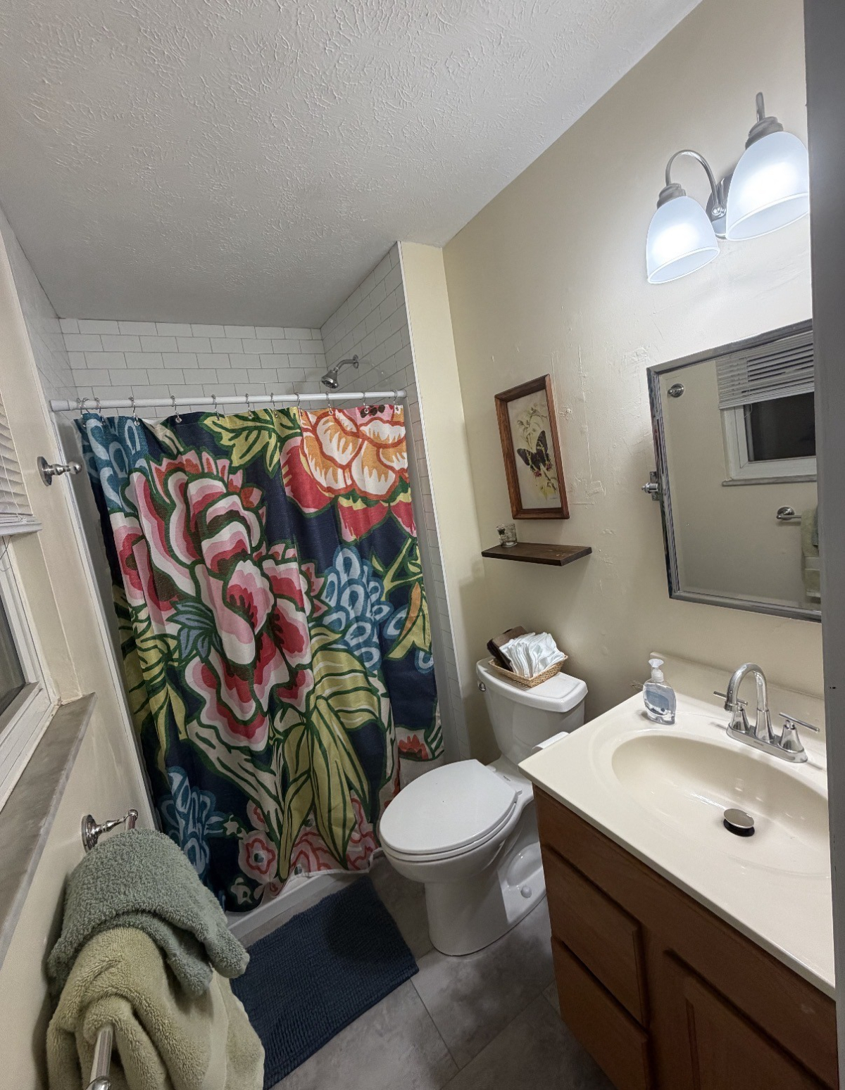Vandalia Health CAMC / WVU Thomas. Pet-friendly spaces to wind down between shifts. - Photo 12
