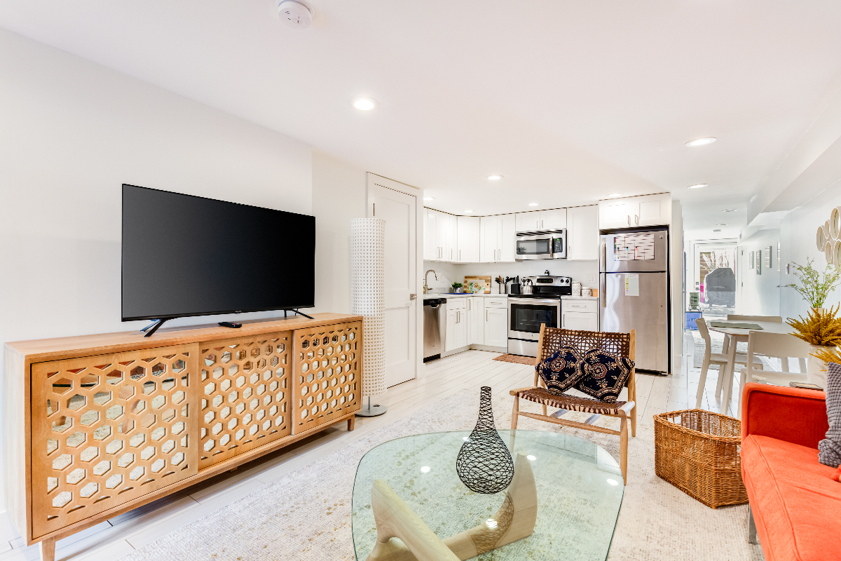 Chic & Cozy NW Retreat in the Heart of Washington, DC - Photo 5