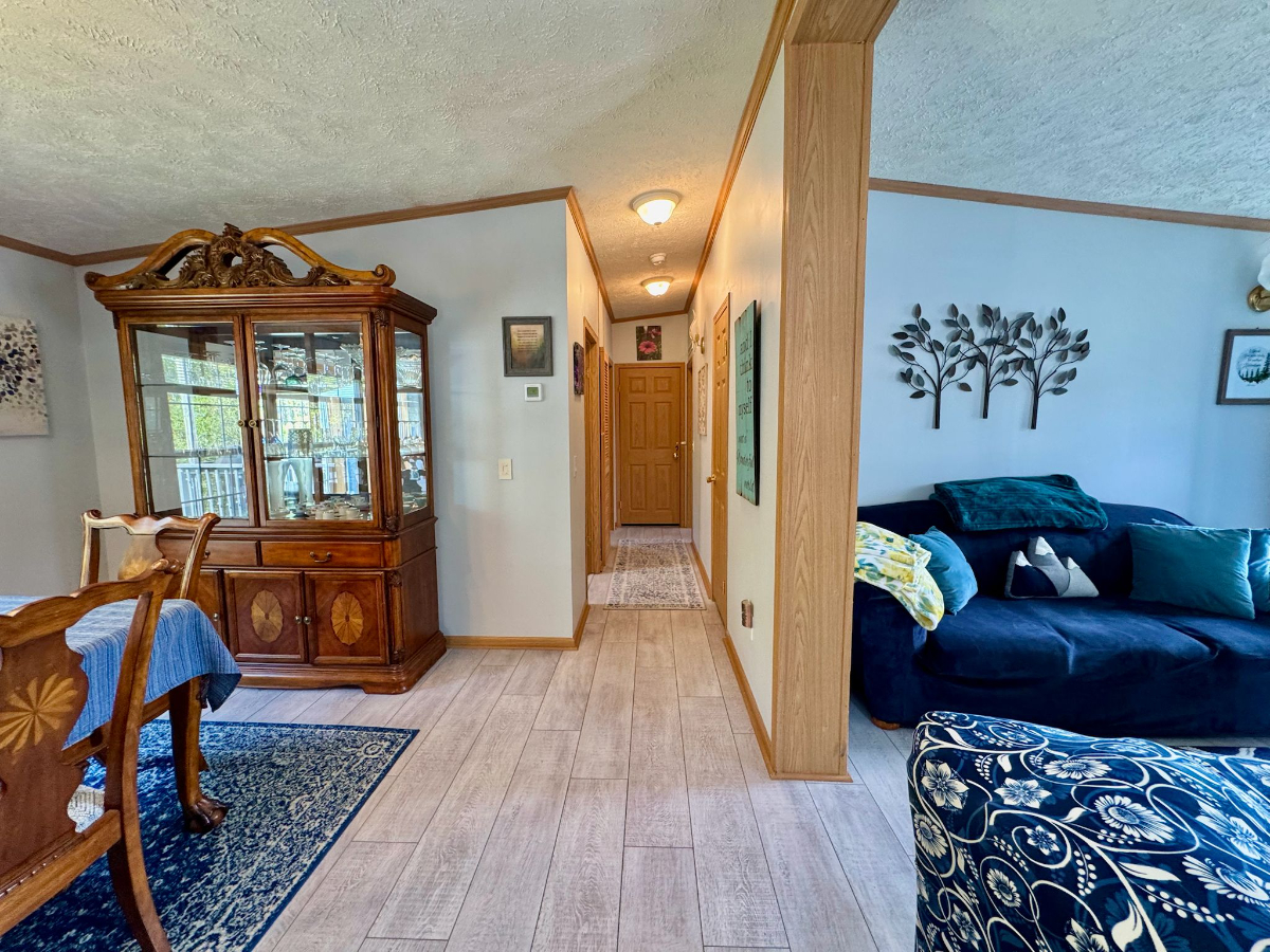 Comfortable 3-Bedroom Home with King Primary Suite, Ample Parking & Prime Walkable Village Location - Photo 4