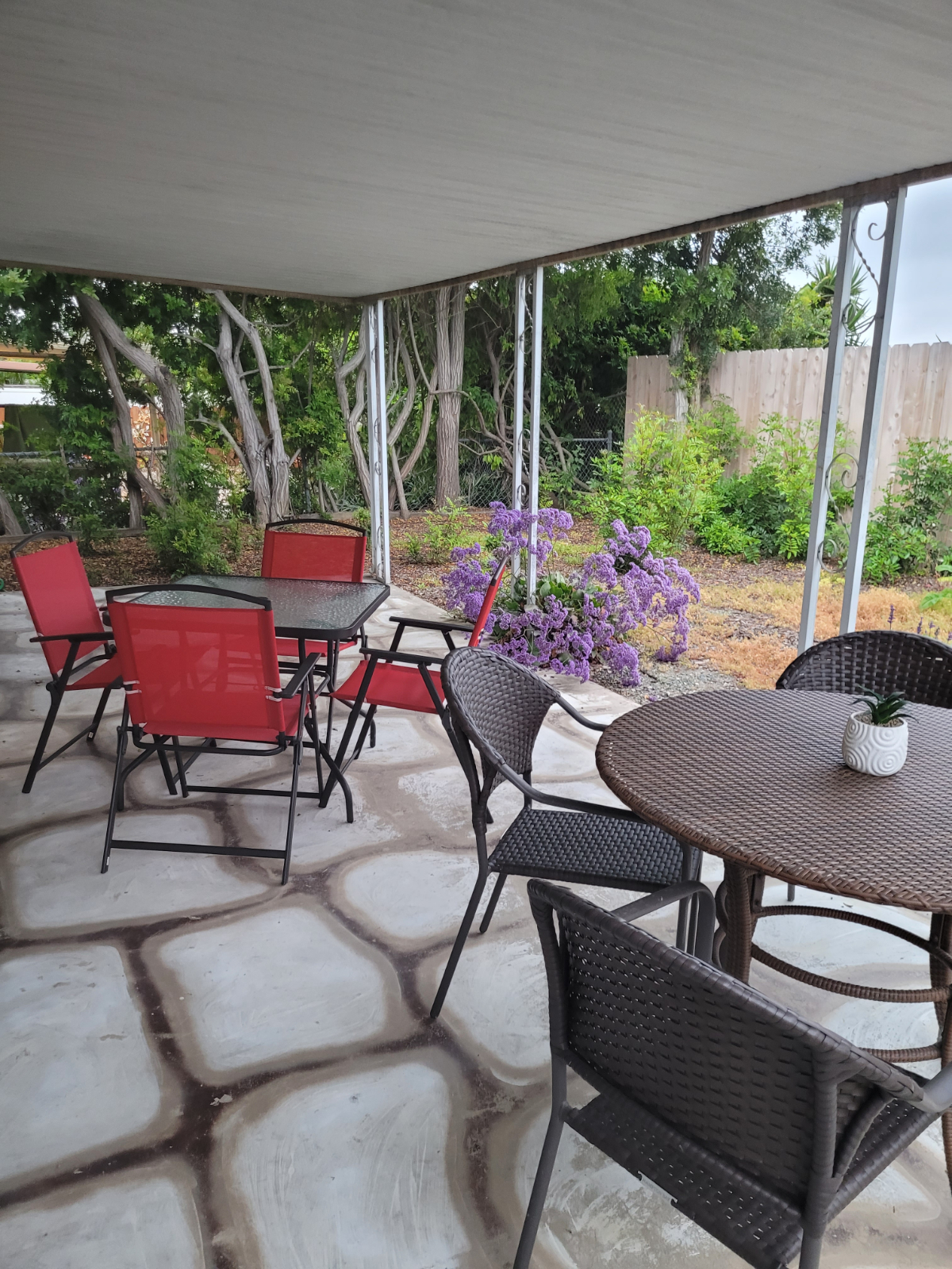 Peaceful Oceanside Carlsbad border home 55+ AC, near shopping, restaurants, ~ 5 mi to beaches - Photo 2