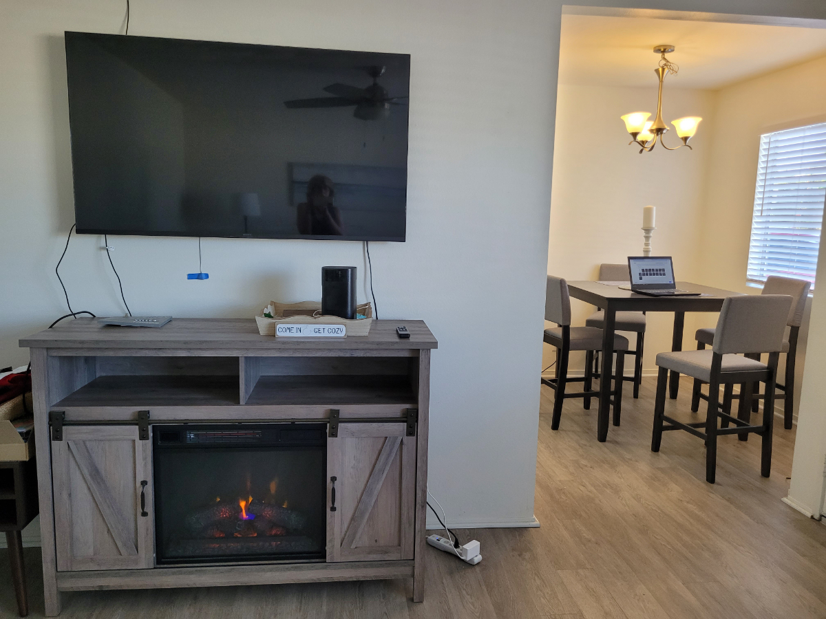 Peaceful Oceanside Carlsbad border home 55+ AC, near shopping, restaurants, ~ 5 mi to beaches - Photo 3