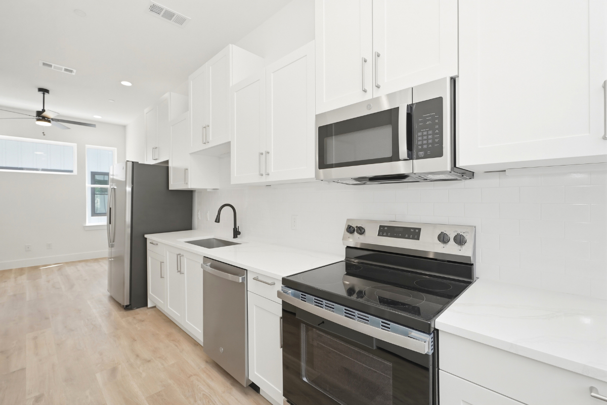 Brand-New Dallas Townhome Minutes from Love Field & the Medical District - Photo 12