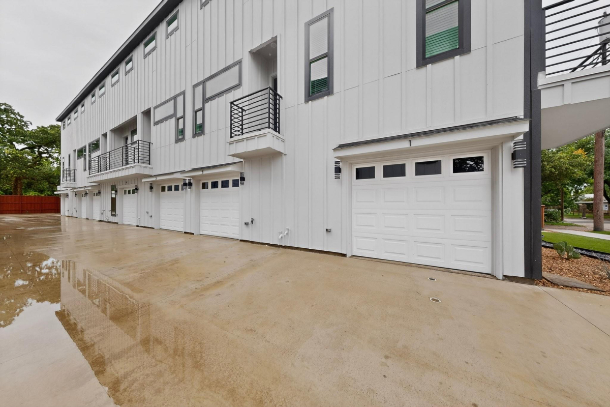 Brand-New Dallas Townhome Minutes from Love Field & the Medical District - Photo 7
