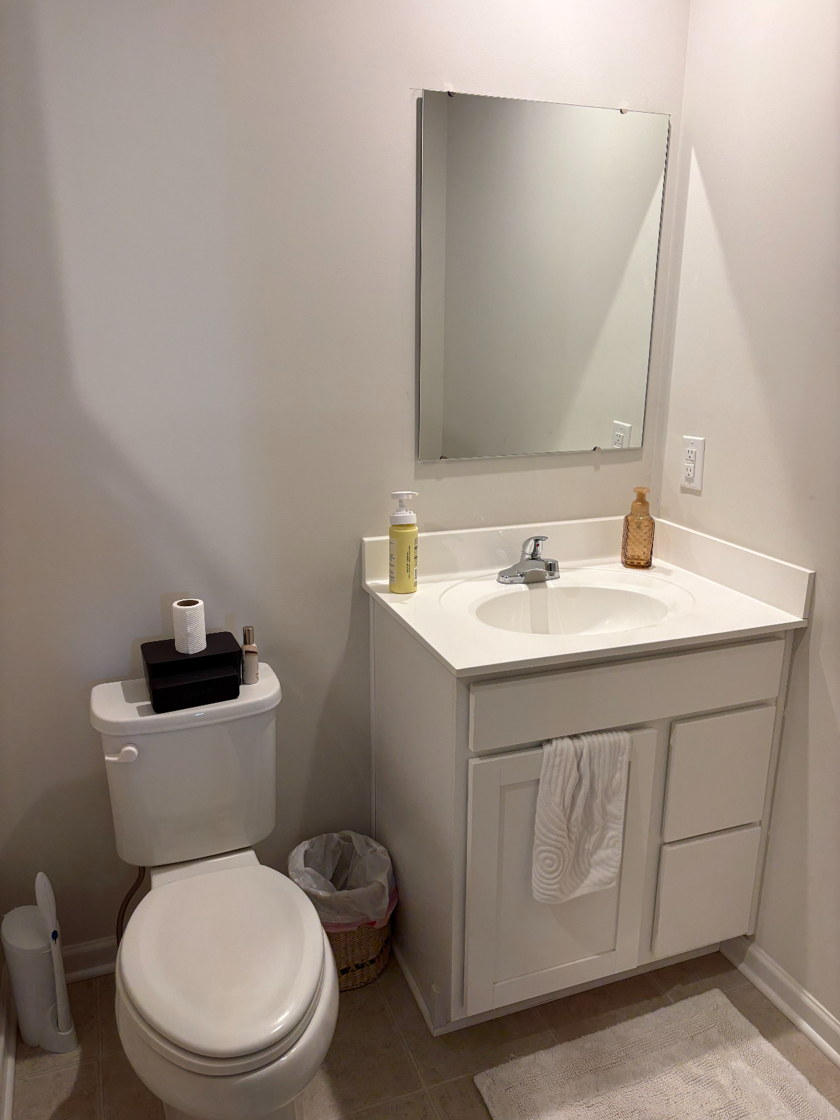 Move-In Ready Private Queen Room with Laundry & Parking - Photo 5