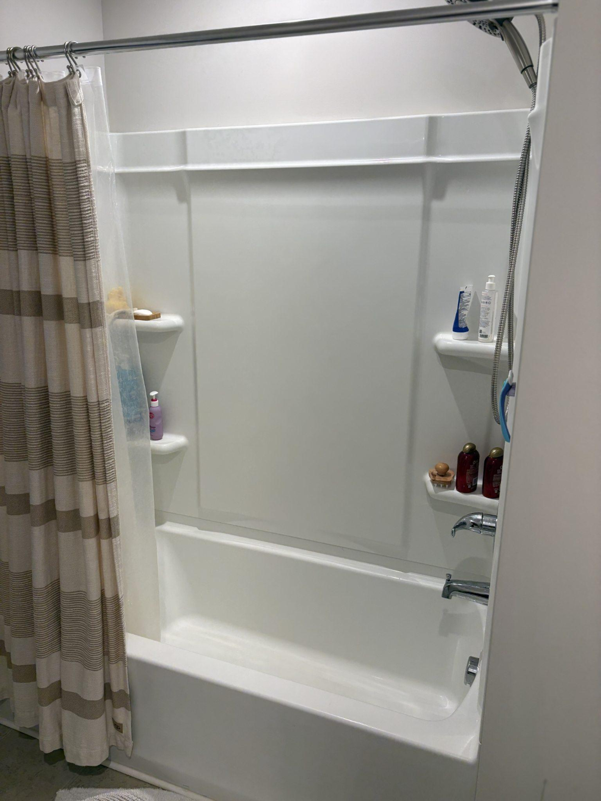 Move-In Ready Private Queen Room with Laundry & Parking - Photo 6
